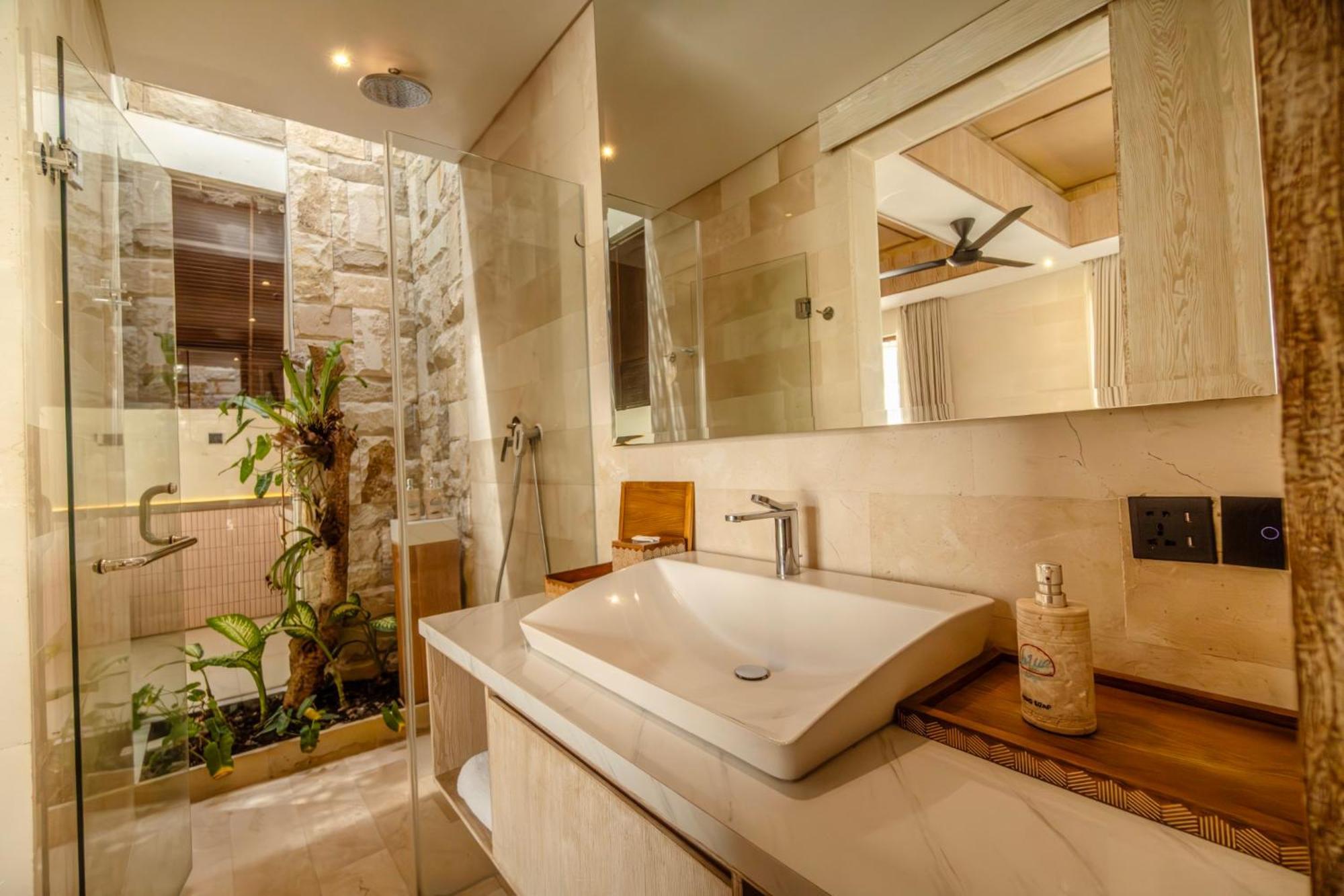 La Vie Villa Seminyak By Ini Vie Hospitality Легиан Екстериор снимка